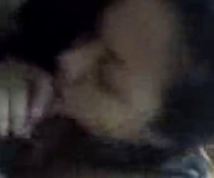 Cute neska fucked eta lortu cum bere ahoan.