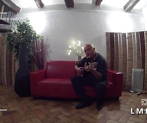 Bonne grosse cochonne cougar defoncee dans la maison du sexe