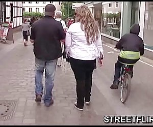 Chubby neska emateko prest pussy eredu bat lan