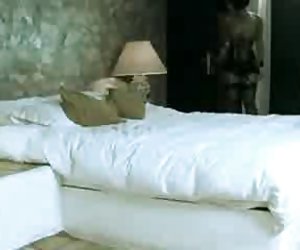 Priva eta jandi linn threesome batean